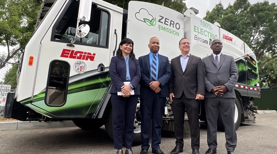 Councilmember Bob Blumenfield, General Services Department General Manager and Chief Procurement Officer Tony Royster, and StreetsLA General Manager Keith Mozee unveiled the City’s newest electric street sweeper prototype, the EV Broom Bear.